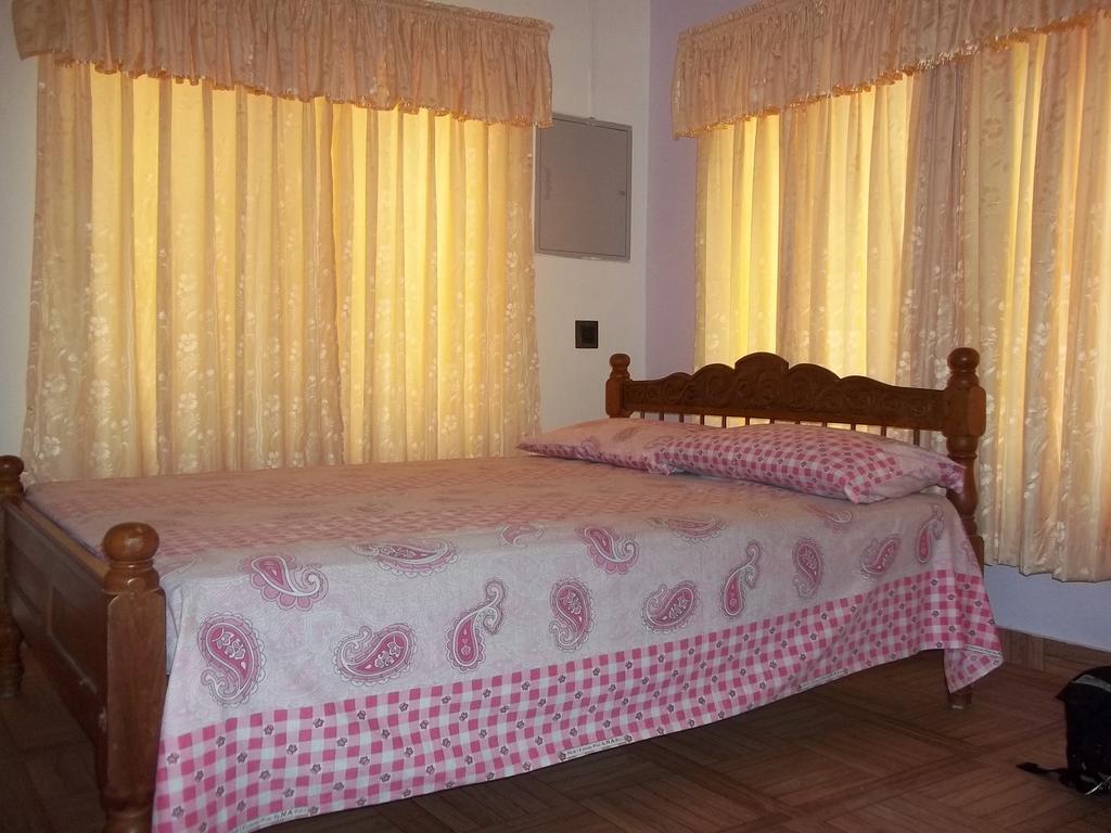 Aroma Home Stay Kochi Exterior foto