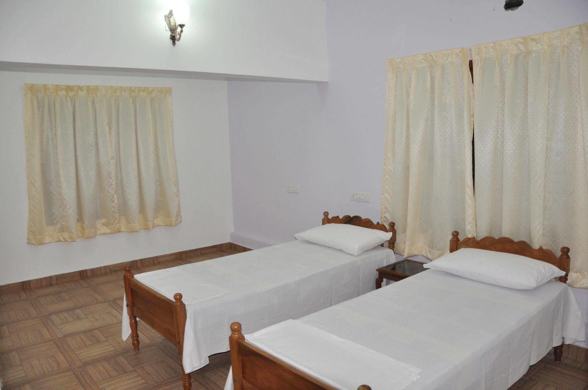 Aroma Home Stay Kochi Exterior foto