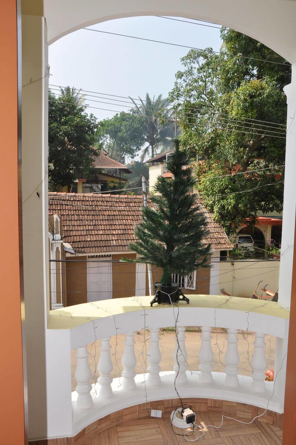Aroma Home Stay Kochi Exterior foto